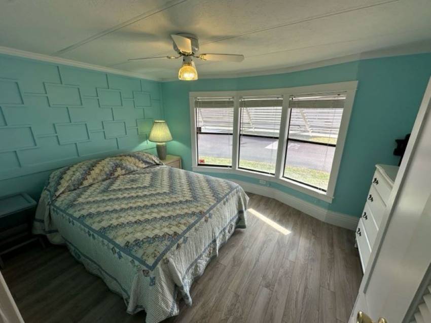 681 Lake Henry a Winter Haven, FL Mobile or Manufactured Home for Sale